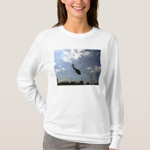 Eine US-Marine HH-60 Seahawk T-Shirt