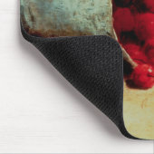 Eine verschüttete Tasche der Kirschen Mousepad (Ecke)