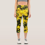 Eine Vielzahl gelber Mums Capri Leggings (Vorderseite)