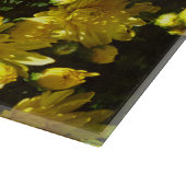 Eine Vielzahl gelber Mums Schneidebrett (Ecke)