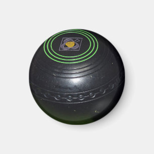 eine Vintage Schüssel mit schwarzem Rasen, Magnet