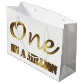 Eine von einer Million eleganten Gold-Brown-Typogr Große Geschenktüte (Rückseite Schrägansicht)