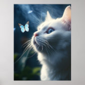 Eine weiße Katze mit blauen Augen sieht einem Schm Poster (Vorne)