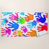 Eine Welt der Hände in Farbe Strandtuch (Vorderseite)