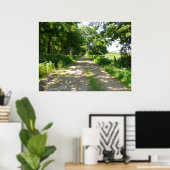 Eine weniger befahrene Straße Poster (Heimbüro)