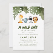 Eine wilde ist auf dem Weg zur Safari Animal Baby Einladung (Vorderseite)