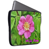Eine wilde Rose Laptopschutzhülle (Vorne Rechts)