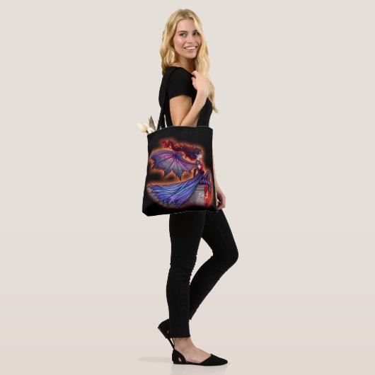 Eine Wind Gothic Vampire Fee Kunst Tasche (Am Model)