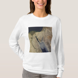 Eine Wolke des tan Staubes von Saudi-Arabien T-Shirt