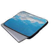 Eine Wolkenschicht Laptopschutzhülle (Vorne Knopf)