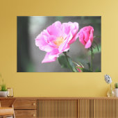 Eine wunderschöne rosa Rose-Leinwand Leinwanddruck (Insitu (Wohnzimmer))