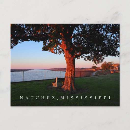 Eine Zeit des Gedenkens - Natchez, Mississippi Postkarte (Vorderseite)