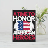 Eine Zeit, um Amerikas Helden zu ehren Einladung (Stehend Vorderseite)