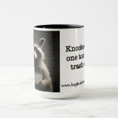 Eine zu viele Mülleimer Tasse (Zentrum)