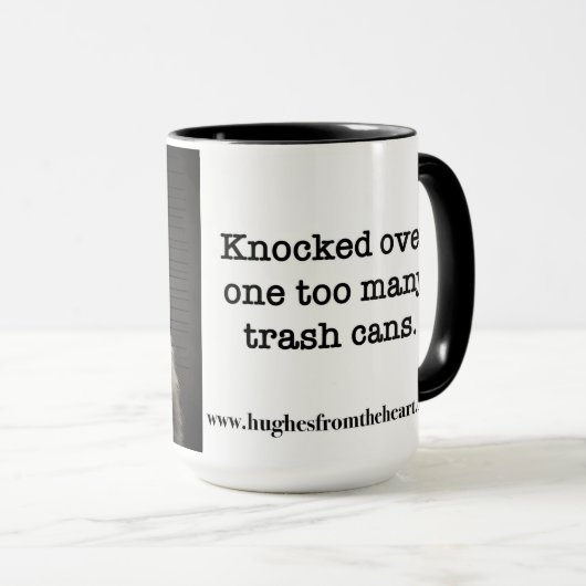 Eine zu viele Mülleimer Tasse (VorderseiteRechts)