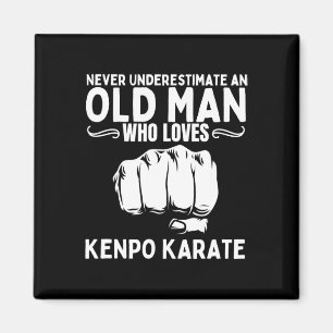 Einen alten Mann, der Kenpo Kar Liebe hat, nie unt Magnet