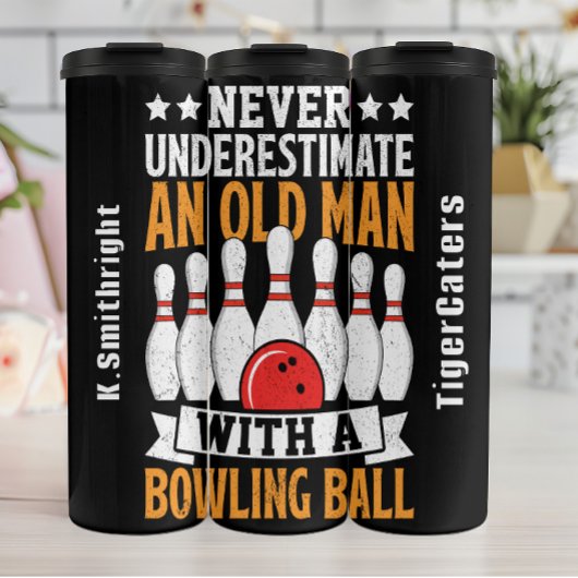 Einen alten Mann nie unterschätzen Thermosbecher