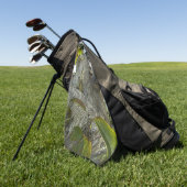 Einen Baum hinauf Golfhandtuch (Gras)