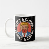 Einen Clown wählen, von dem erwartet wird, dass ei Kaffeetasse (Links)
