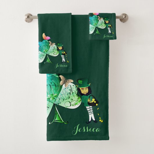 "Einen glücklichen St. Patrick's Day" Leprechaun B Badhandtuch Set (Insitu)