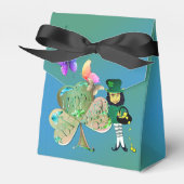 "Einen glücklichen St. Patrick's Day!" Leprechaun Geschenkschachtel (Vorderseite)