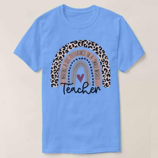 Einen großen Unterschied in einem kleinen Lehrer a T-Shirt (Design vorne)