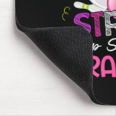 Einen lustigen Großvater des jungen Mädchens Bowli Mousepad (Ecke)