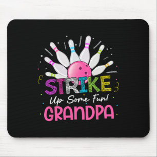 Einen lustigen Großvater des jungen Mädchens Bowli Mousepad