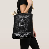 Einen Mann, der im AUGUST 1985 Geboren war, nie un Tasche (Von Nahem)