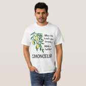 Einen Stapel Limoncello Lemon Lemon Likör erstelle T-Shirt (Vorne ganz)