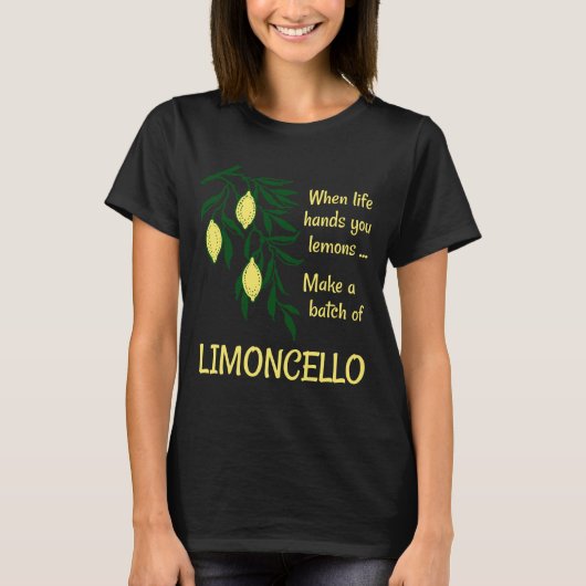 Einen Stapel Limoncello Lemon Lemon Likör erstelle T-Shirt (Vorderseite)