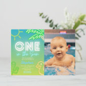 Einer in der Sonne - Pool-Party Einladung (Stehend Vorderseite)