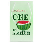 Einer von ihnen im Melon Watermelon Erster Geburts Kleine Geschenktüte (Rückseite)