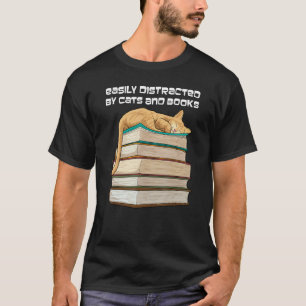 Einfach abgelenkt durch Katzen und Bücher Buchlese T-Shirt