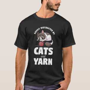 Einfach abgelenkt von Katzen und Garn Lustiges Häk T-Shirt