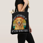Einfach Ablenkbar Durch Golden Retriever Tasche (Von Nahem)