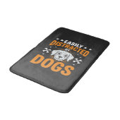 Einfach ablenkbar durch Hunde Badematte (Schrägansicht)