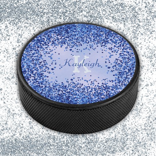 Einfach blaugegossenes Metall und Glitzer Monogram Eishockey Puck