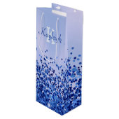 Einfach blaugegossenes Metall und Glitzer Monogram Geschenktüte Für Weinflaschen (Vorderseite Schrägansicht)