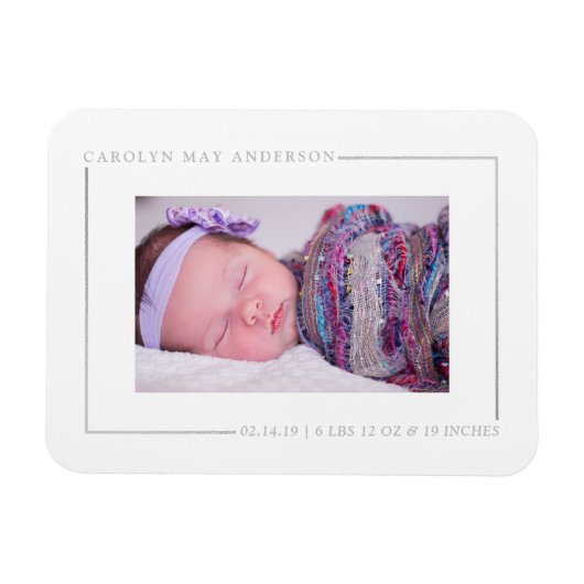 Einfach Chic Silver Foil Foto Birth Ankündigung Magnet (Horizontal)