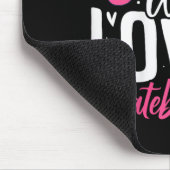 Einfach ein Mädchen, das Skateboardfahren liebt, l Mousepad (Ecke)