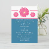 Einfach Elegant Gerbera Daisies Wedding Einladung (Stehend Vorderseite)