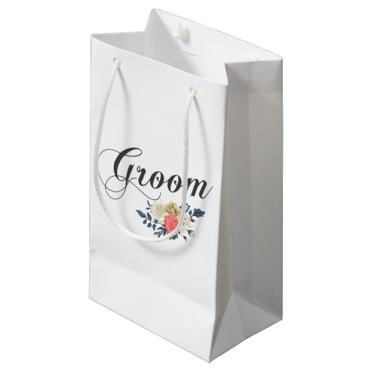 Einfach & elegant Groom Floral | Geschenktasche Kleine Geschenktüte (Vorderseite Schrägansicht)