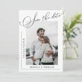 Einfach elegante Kalligrafie Hochzeit 2 Foto Save The Date (Stehend Vorderseite)