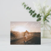 Einfach eleganter Foto Weißer Text Save the Date Ankündigungspostkarte (Stehend Vorderseite)