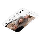 Einfach elegantes Typografie-Foto Save the Date Magnet (Linke Seite)