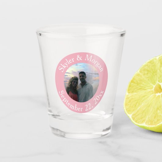 Einfach erröten rosa rundes Hochzeits-Foto Schnapsglas (Vorderseite)