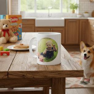 Einfach Ihr eigenes stilvolles, zweiseitiges Blume Kaffeetasse