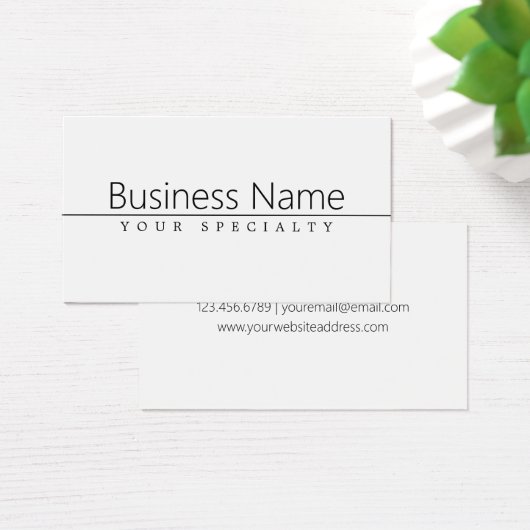 Einfach klassischer schwarzer Text auf Weiß (Schreibtisch)