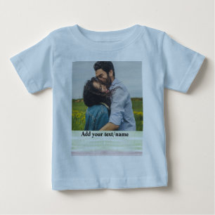 einfach minimal fügen Sie Ihr Namensfoto Wasserfar Baby T-shirt